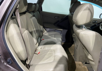 Подержанный автомобиль Nissan Murano Suv 2012 года (10 фото)