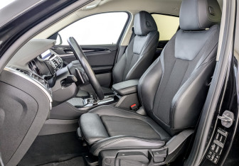 Подержанный автомобиль BMW X4 2020 года (20 фото)