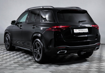 Подержанный автомобиль Mercedes-Benz GLE 2024 года (7 фото)