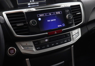 Подержанный автомобиль Honda Accord Sedan 2013 года (10 фото)