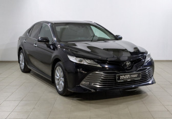 Подержанный автомобиль Toyota Camry Sedan 2020 года (10 фото)