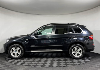 Подержанный автомобиль BMW X5 2011 года (5 фото)