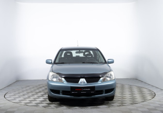 Подержанный автомобиль Mitsubishi Lancer Sedan 2007 года (2 фото)