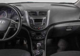 Подержанный автомобиль Hyundai Solaris Sedan 2016 года (14 фото)