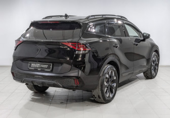 Подержанный автомобиль Kia Sportage 2023 года (5 фото)