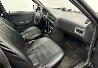 Подержанный автомобиль Daewoo Nexia Sedan 2012 года (13 фото)