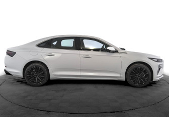 Новый Geely Preface 2025 (4 фото)
