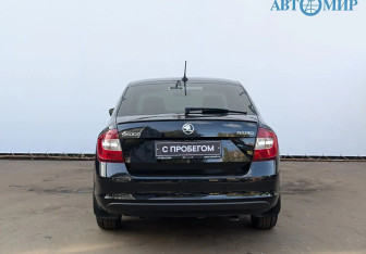 Подержанный автомобиль Skoda Rapid Liftback 2019 года (6 фото)