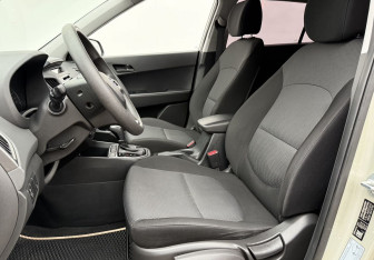 Подержанный автомобиль Hyundai Creta 2018 года (10 фото)