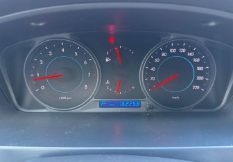 Подержанный автомобиль Chevrolet Epica 2011 года (12 фото)