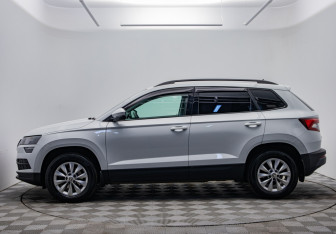Подержанный автомобиль Skoda Karoq 2021 года (8 фото)