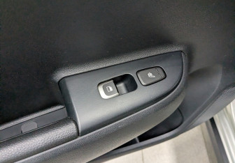 Подержанный автомобиль Kia Rio Hatchback 2020 года (15 фото)