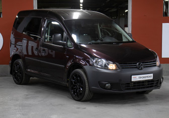 Подержанный автомобиль Volkswagen Caddy Compactvan 2011 года (3 фото)