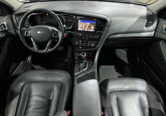 Подержанный автомобиль Kia Optima Sedan 2013 года (11 фото)