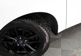 Подержанный автомобиль Ford Focus Hatchback 2018 года (13 фото)