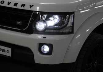 Подержанный автомобиль Land Rover Discovery 2014 года (25 фото)