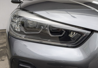 Подержанный автомобиль BMW X2 2020 года (11 фото)
