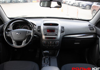 Подержанный автомобиль Kia Sorento 2019 года (11 фото)