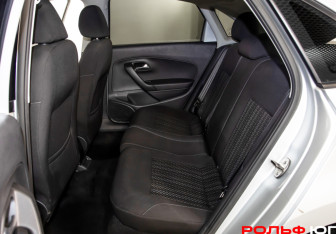 Подержанный автомобиль Volkswagen Polo Sedan 2017 года (8 фото)