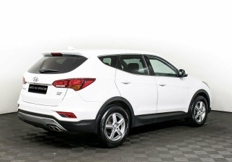 Подержанный автомобиль Hyundai Santa Fe 2018 года (5 фото)