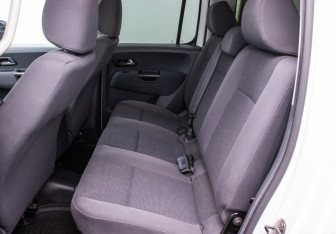 Подержанный автомобиль Volkswagen Amarok 2012 года (8 фото)