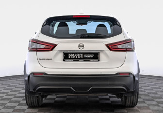 Подержанный автомобиль Nissan Qashqai 2022 года (6 фото)