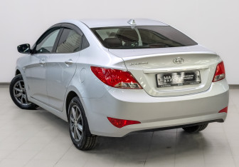 Подержанный автомобиль Hyundai Solaris Sedan 2016 года (7 фото)