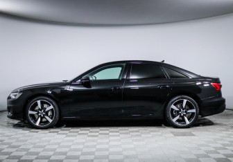 Подержанный автомобиль Audi A6 Sedan 2018 года (8 фото)