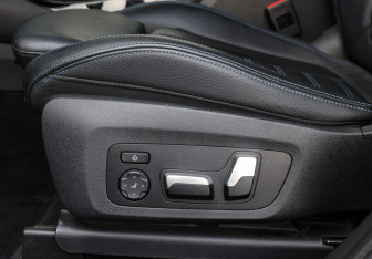 Подержанный автомобиль BMW X3 2019 года (19 фото)