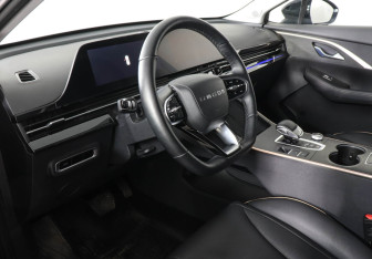 Подержанный автомобиль Omoda C5 2024 года (9 фото)