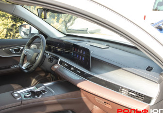 Подержанный автомобиль Chery Tiggo 8 Pro Max 2023 года (7 фото)