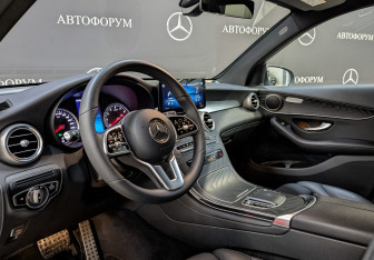 Подержанный автомобиль Mercedes-Benz GLC Coupe 2021 года (15 фото)