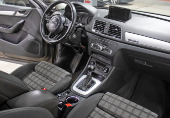 Подержанный автомобиль Audi Q3 2016 года (11 фото)