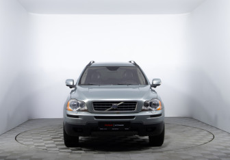 Подержанный автомобиль Volvo XC90 2008 года (2 фото)