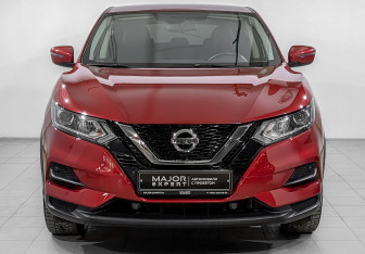 Подержанный автомобиль Nissan Qashqai 2021 года (2 фото)