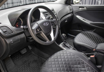 Подержанный автомобиль Hyundai Solaris Sedan 2015 года (16 фото)