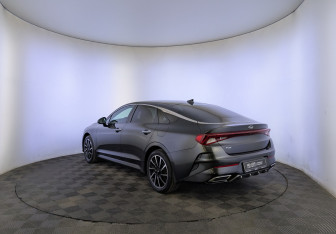 Подержанный автомобиль Kia K5 2020 года (7 фото)