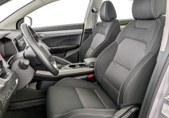 Подержанный автомобиль Geely Coolray 2023 года (19 фото)