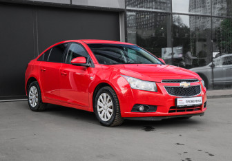 Подержанный автомобиль Chevrolet Cruze Sedan 2012 года (3 фото)