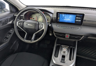 Подержанный автомобиль Haval Jolion 2024 года (29 фото)