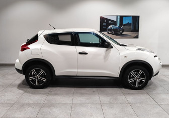 Подержанный автомобиль Nissan Juke 2014 года (4 фото)
