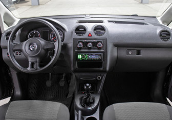 Подержанный автомобиль Volkswagen Caddy Compactvan 2011 года (14 фото)