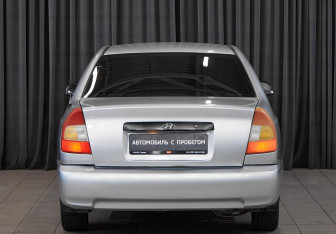 Подержанный автомобиль Hyundai Accent Sedan 2007 года (5 фото)