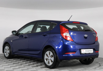 Подержанный автомобиль Hyundai Solaris Hatchback 2015 года (4 фото)