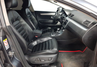 Подержанный автомобиль Volkswagen Passat CC 2008 года (16 фото)