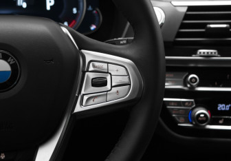 Подержанный автомобиль BMW X3 2017 года (17 фото)