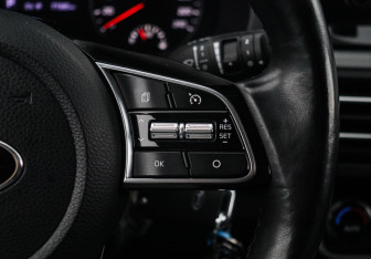 Подержанный автомобиль Kia Seltos 2020 года (22 фото)