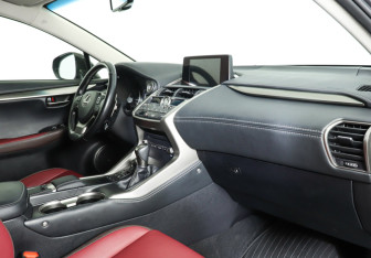 Подержанный автомобиль Lexus NX 2019 года (10 фото)