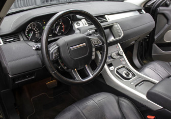Подержанный автомобиль Land Rover Range Rover Evoque 2018 года (15 фото)