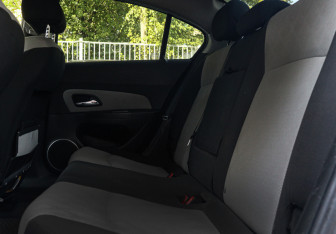 Подержанный автомобиль Chevrolet Cruze Sedan 2012 года (8 фото)